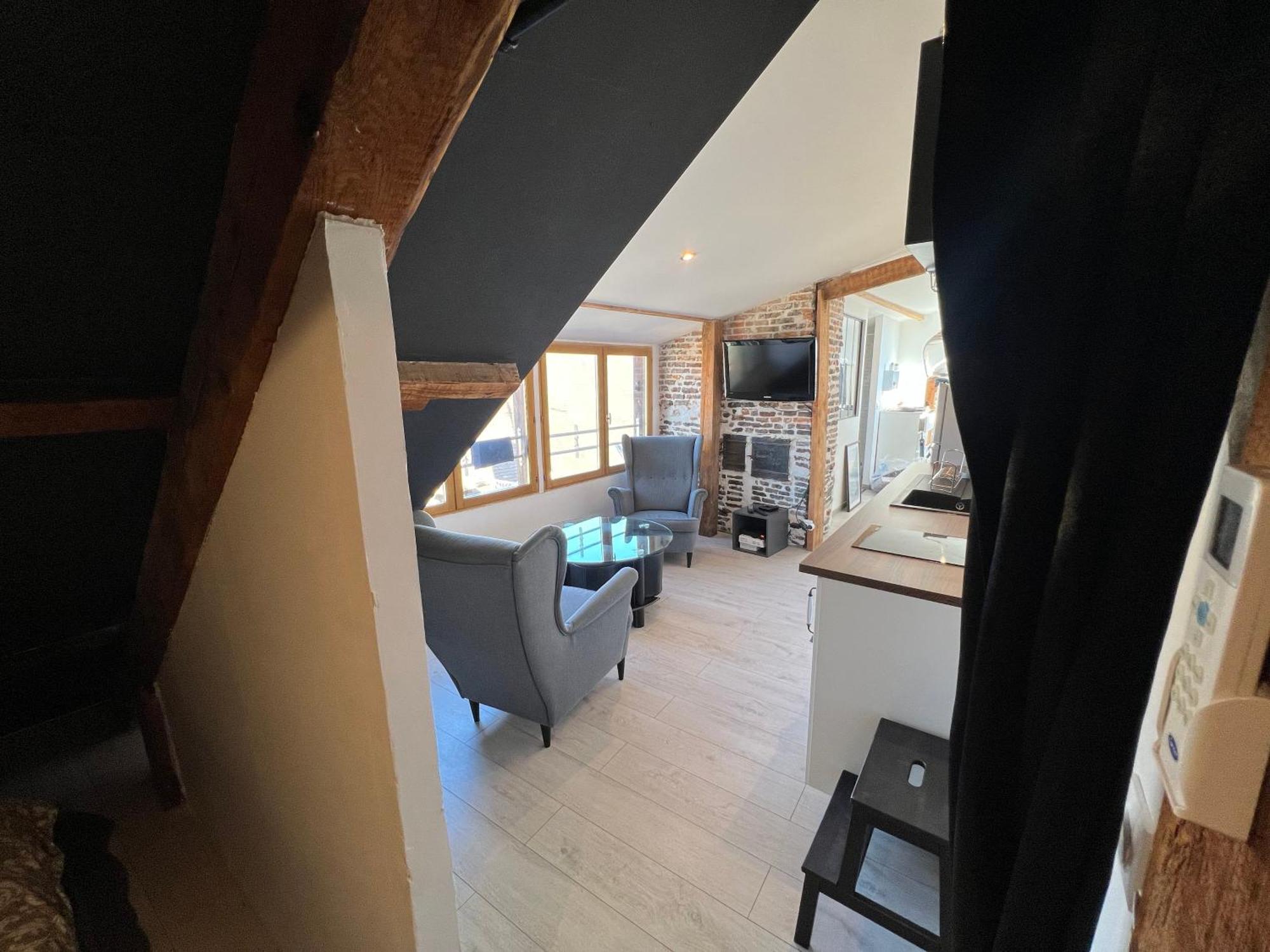 Bellevue Appartement Sous Les Toits Hypercentre Climatise Dole Luaran gambar